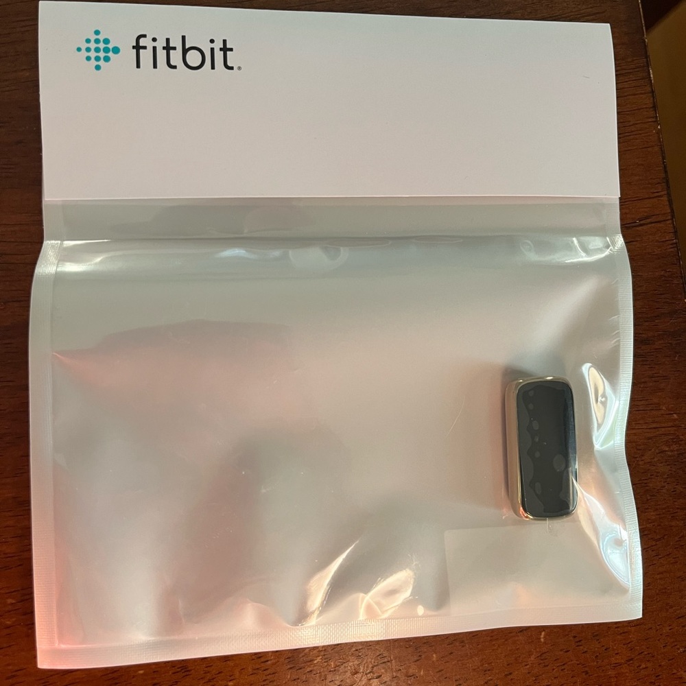 Fitbit Luxe brand new